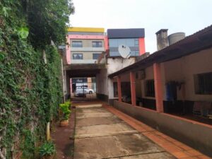 Local comercial · 300m² · 7 ambientes · 2 cocheras local apostoles 2